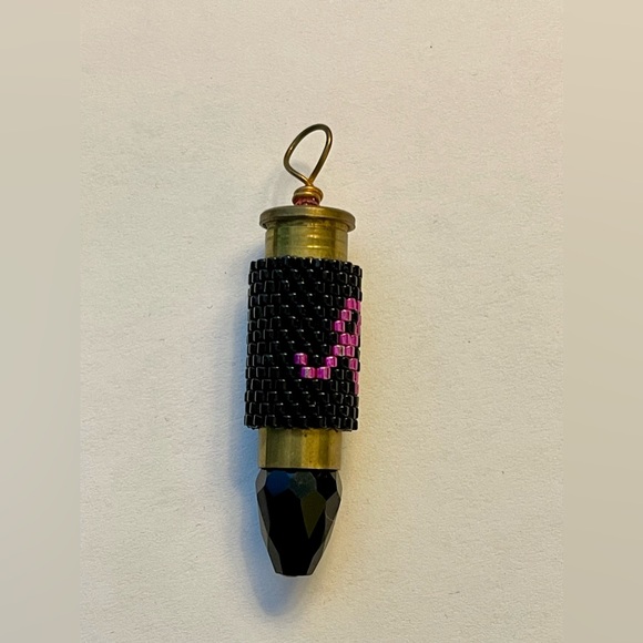 Cancer Awareness Black and Pink Beaded Pendant - Picture 4 of 9